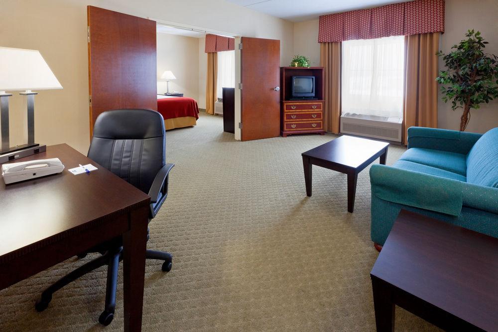Best Western Plus Wilkes Barre-Scranton Airport Hotel Pittston Dış mekan fotoğraf
