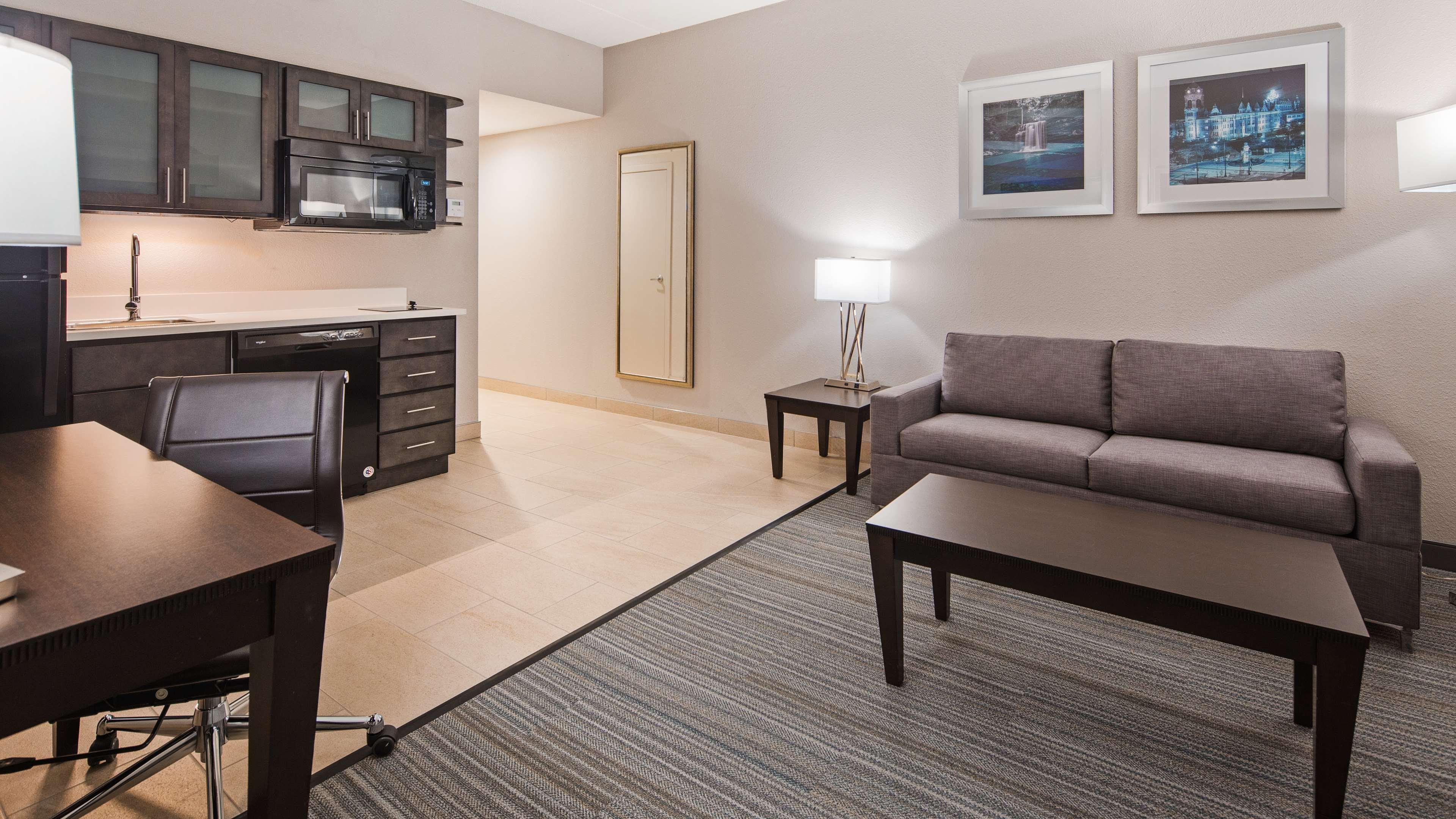 Best Western Plus Wilkes Barre-Scranton Airport Hotel Pittston Dış mekan fotoğraf